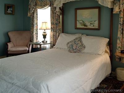 Montague Inn Saginaw Δωμάτιο φωτογραφία