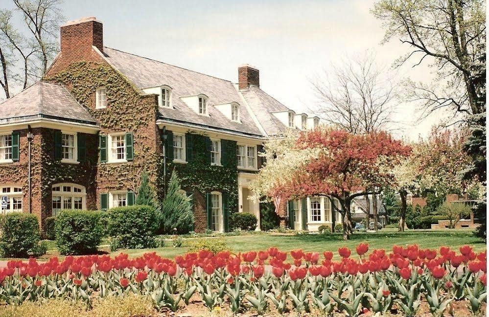 Montague Inn Saginaw Εξωτερικό φωτογραφία